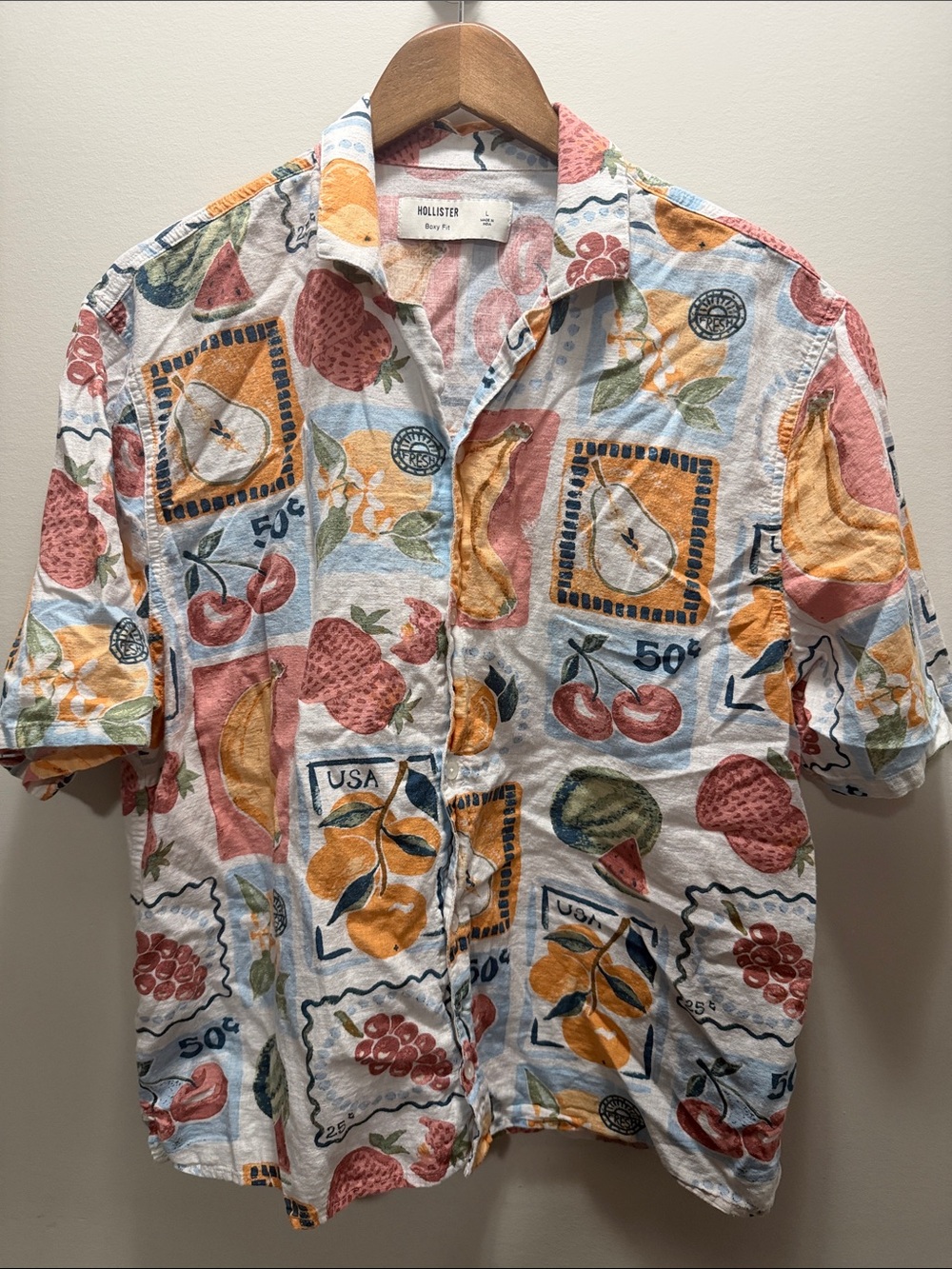 Hollister Men's Short-Sleeve Fruit Print Button-Down Shirt - White Multi Large
